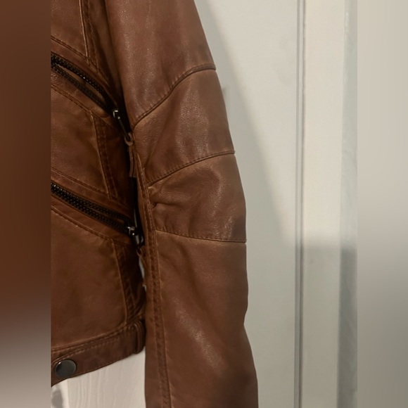 Blu Pepper size small faux leather jacket. Great condition. - Picture 8 of 9